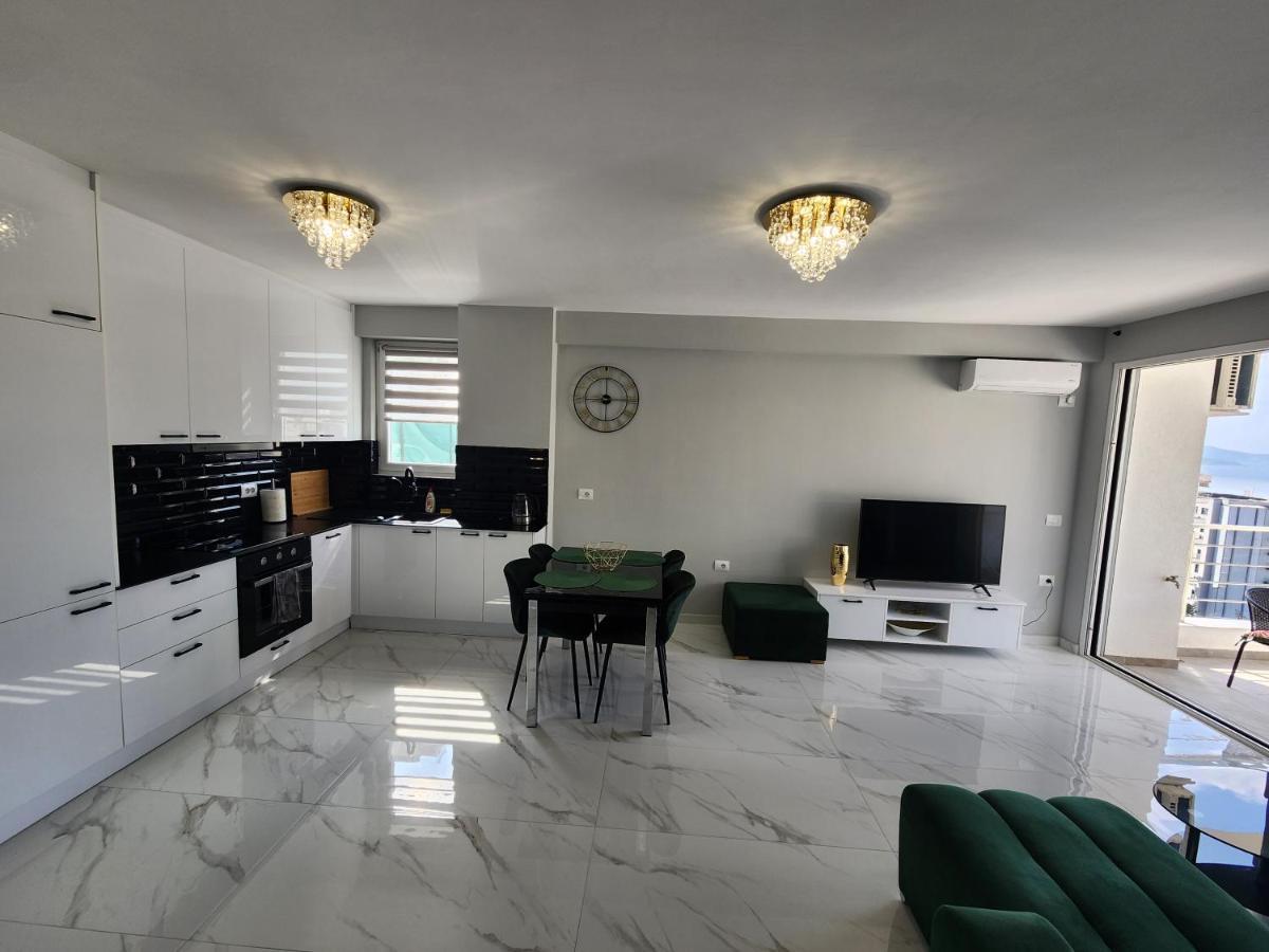 Amazing Sea View Apartment Saranda Dış mekan fotoğraf
