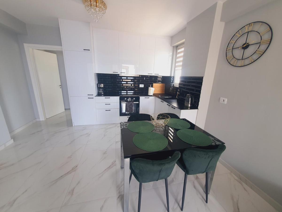 Amazing Sea View Apartment Saranda Dış mekan fotoğraf